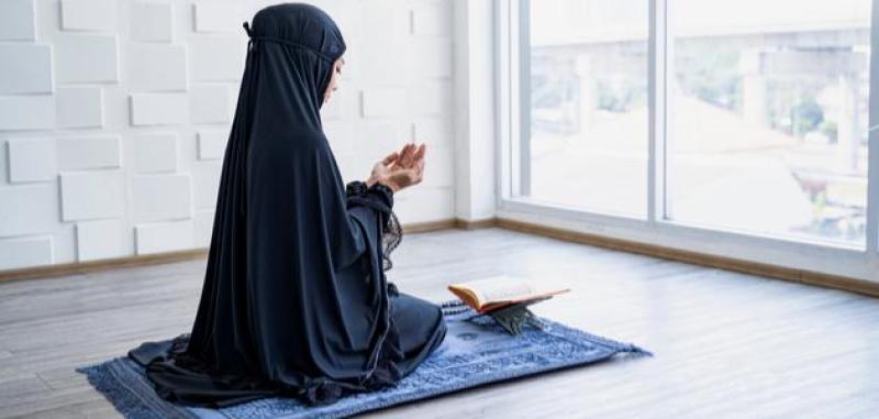 حکم نماز آیات برای زن حائض