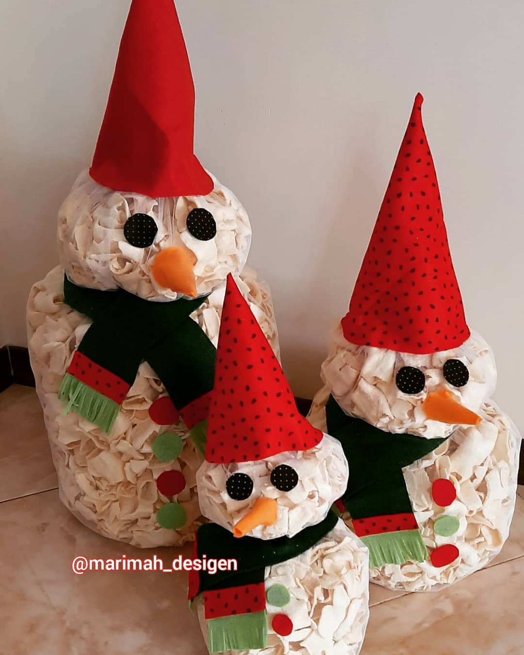 تزیین پفیلا شب یلدا برای مدرسه